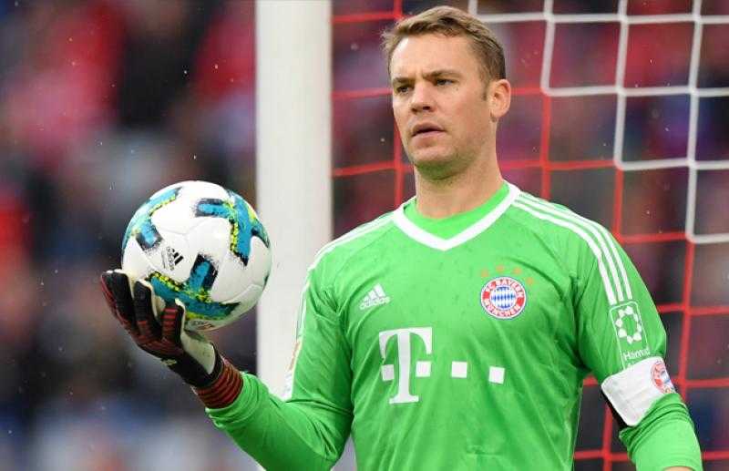 شكوك حول مشاركة نوير حارس بايرن ميونخ أمام دورتموند بالدوري الألماني