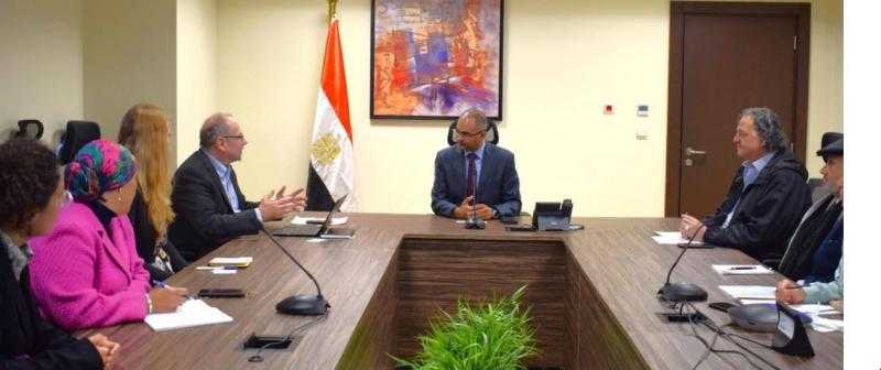 الإسكان تبحث مشاركة شركة مياه الأقصر في مبادرة محفز المياه العالمية بالمناطق الحضرية