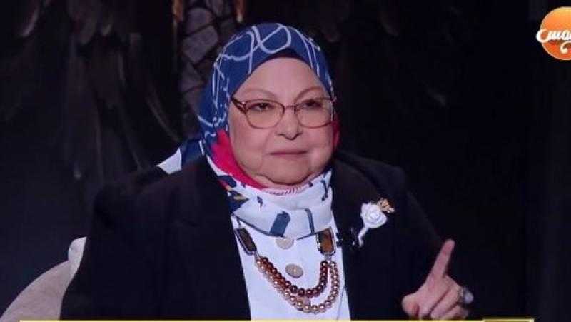 سعاد صالح تحذر من كتابة الشخص أملاكه لنجلته الوحيدة.. يعاقب في الآخرة