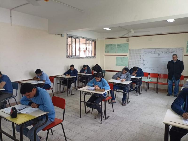 خط أحمر