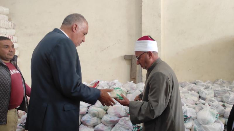الأوقاف: توزيع 24 طن سلع غذائية من صكوك الإطعام بمحافظات المنيا والمنوفية والغربية والشرقية والقاهرة