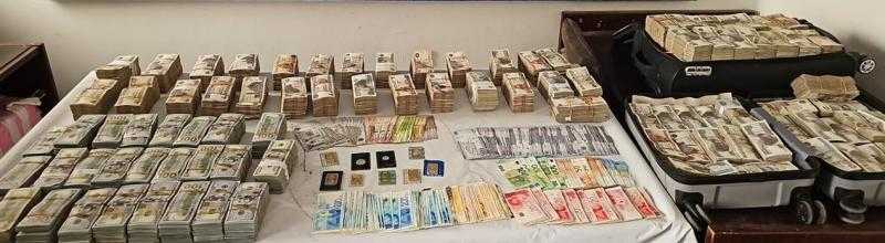 منع تداول 20 مليون جنيه بالسوق السوداء