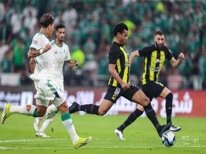 البريكان يقود الأهلي لحسم ديربي جدة على حساب الاتحاد في الدوري السعودي