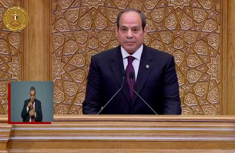 الرئيس السيسي: أؤكد لكم أن الضمانة الأولى هي تمسك شعبنا ببناء دولة ديمقراطية جديدة
