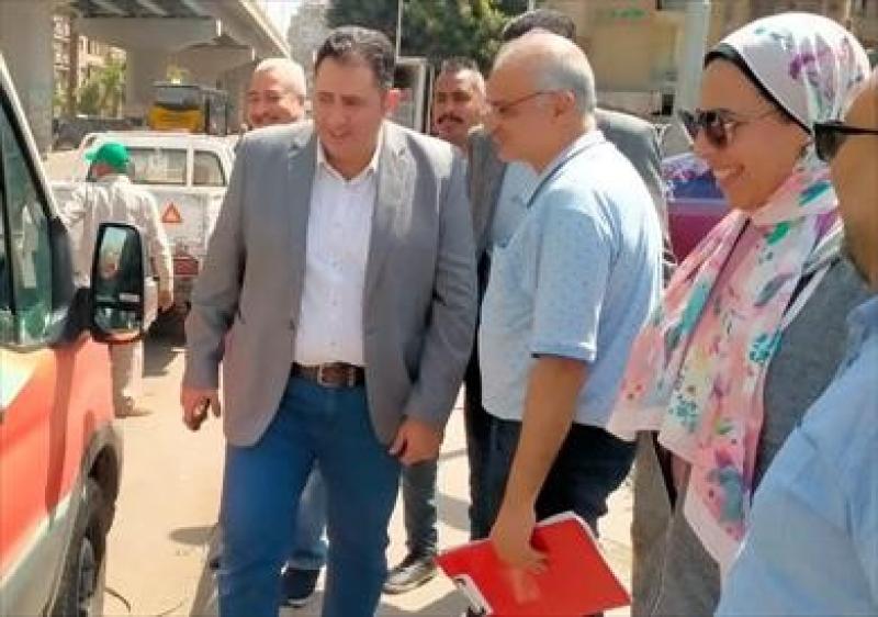 نائب محافظ القاهرة يتفقد المركز التكنولوجي المتنقل بحي الساحل