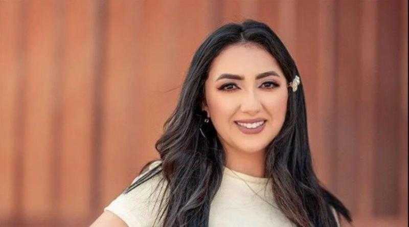 المطربة آية عبد الله: أنا شبه والدتي في الإصرار والعزيمة
