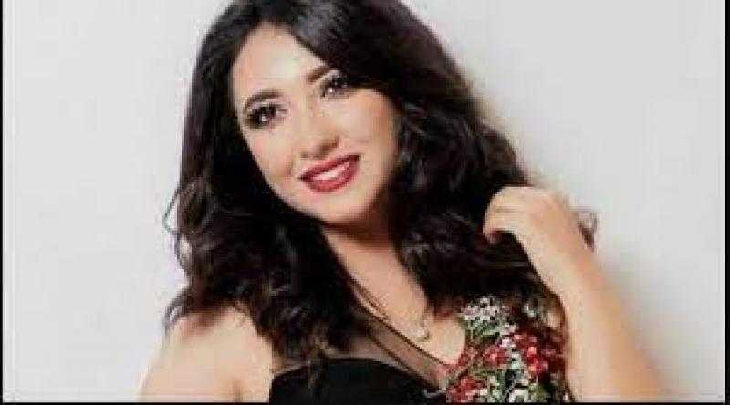 المطربة آية عبد الله تكشف حقيقة خضوعها لعمليات تجميل