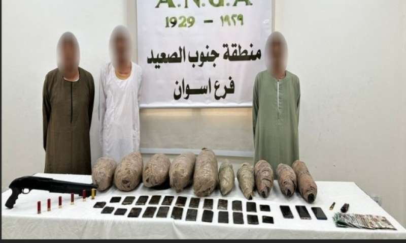 خط أحمر