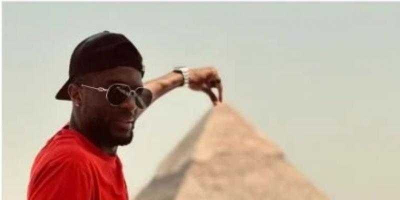 موديست في زيارة للأهرامات: معجب بهذا العمل الضخم