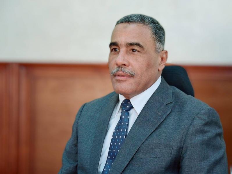 خط أحمر