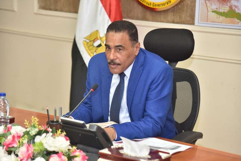 خط أحمر