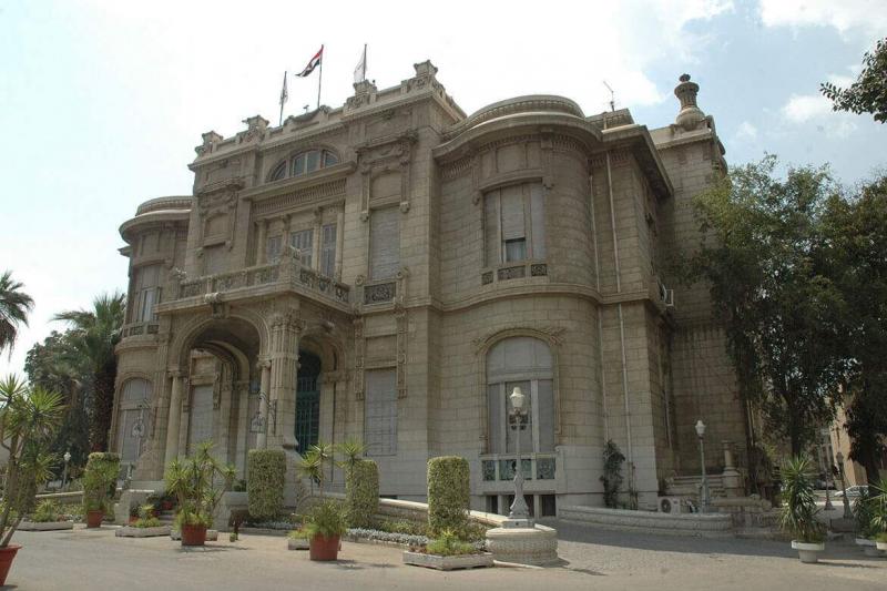 خط أحمر
