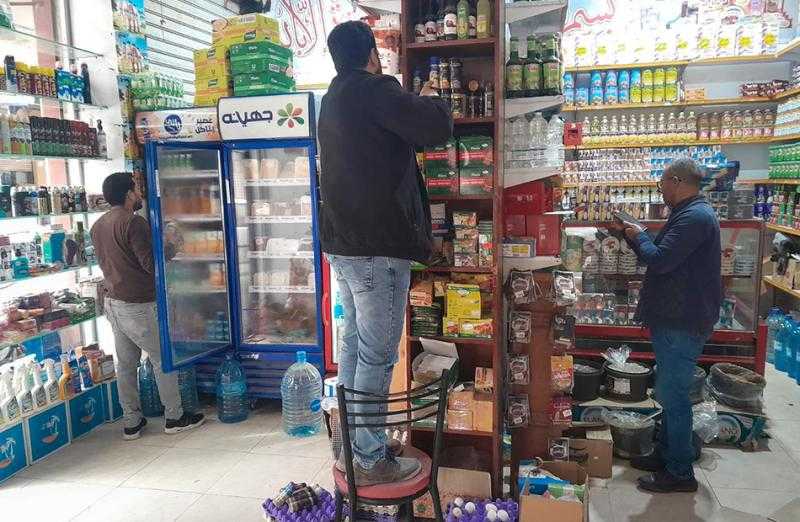 حملات مشتركة لضبط الأسعار والتفتيش على الأسواق في حي الأزبكية
