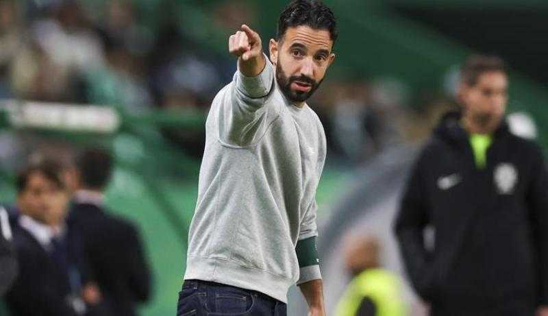 مدرب سبورتينج لشبونة يترك الباب مفتوحا أمام مستقبله مع النادي