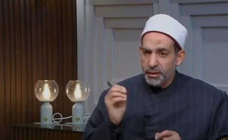 هل الصدقة بعد الذنب نفاق؟.. أمين الفتوى يجيب