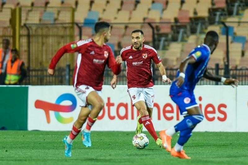 الأهلي يصدر بيانا عن إصابة معلول