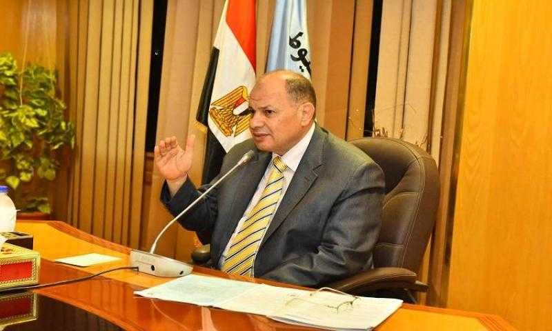 محافظ أسيوط يعلن بدء صرف منحة عيد الفطر لـ4945 عاملا غير منتظم لمدة شهر