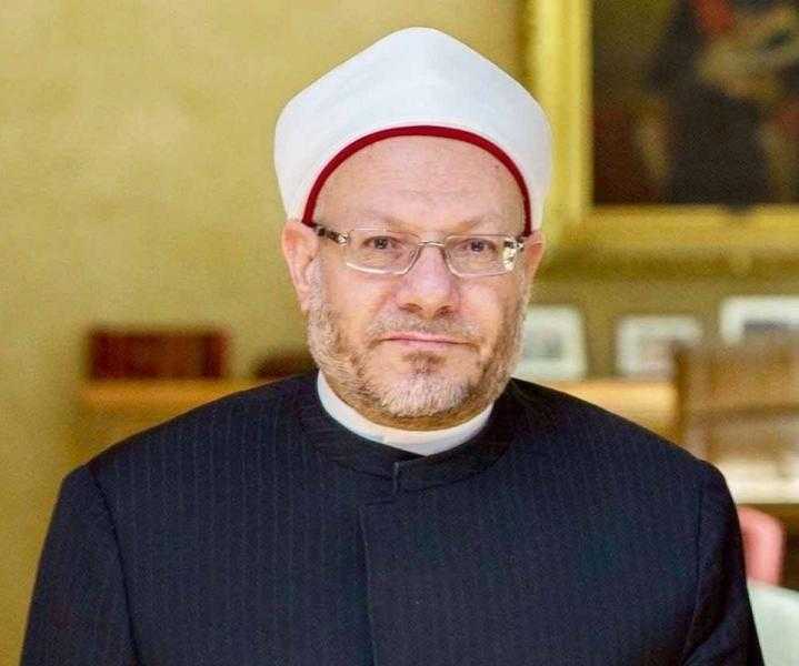 المفتي السابق: يجوز إخراج زكاة الفطر نقدا إذا تعذر إغناء الفقراء بالطعام