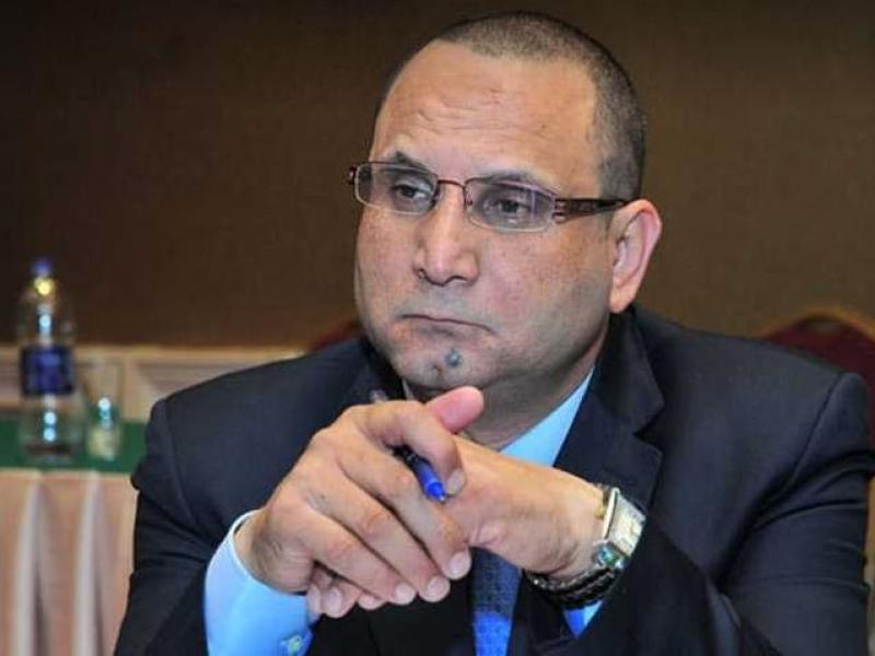 خط أحمر