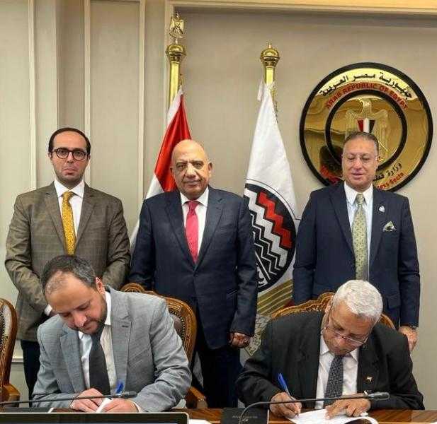 بالشراكة مع القطاع الخاص.. مصنع جديد لاستغلال الكاولين بشركة سيناء للمنجنيز
