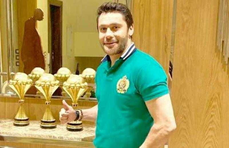 أحمد حسن يشارك في مباراة أساطير العالم بهولندا