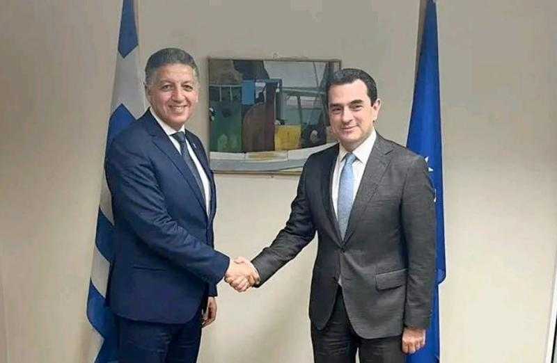 سفير مصر بأثينا يبحث مع وزير الاستثمار اليوناني الإعداد لزيارة وفد رجال أعمال يونانيين لمصر| صور