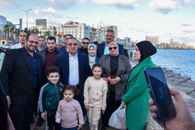 محافظ الإسكندرية يهنئ أهالي المدينة بعيد الفطر