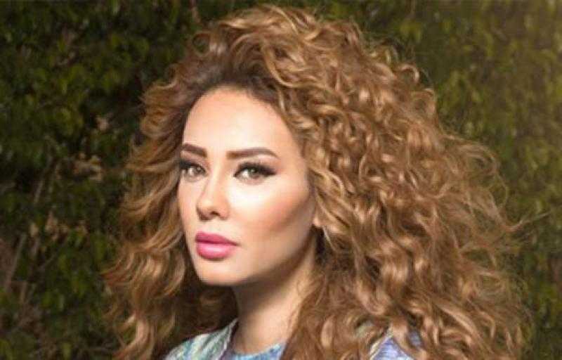 مي القاضي تكشف أسرار من حياتها الشخصية وحقيقة مشاركتها في «البيت بيتي 2»