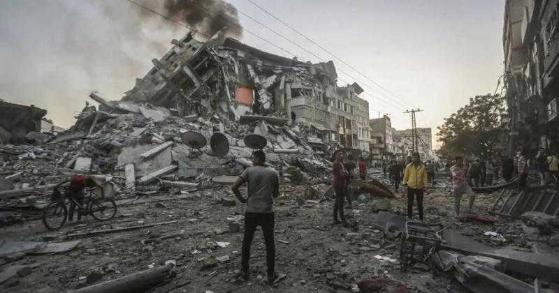 الجيش الإسرائيلي يشن هجوما بريا وسط قطاع غزة