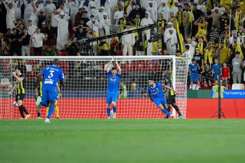 الهلال يفوز على الاتحاد ويتوج بلقب كأس الدرعية للسوبر السعودي