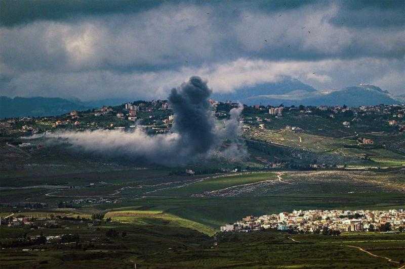 طيران الاحتلال الاسرائيلي يقصف الضهيرة وطيرحرفا بجنوب لبنان