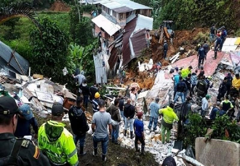 إندونيسيا: مقتل 14 شخصا على الأقل في انهيار أرضي