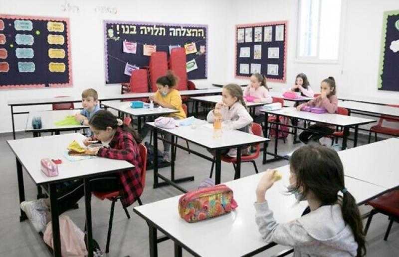 جيش الاحتلال الإسرائيلي يعلن إعادة فتح المدارس في معظم أنحاء البلاد