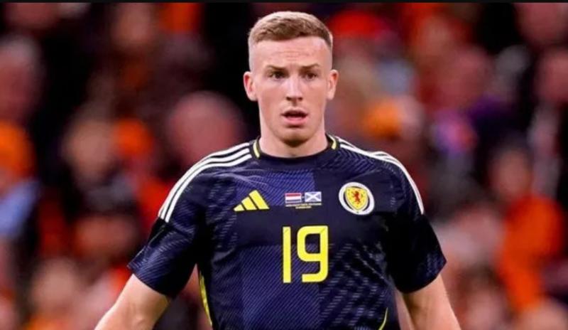 فيرجسون لاعب بولونيا الإيطالي يغيب عن منتخب اسكتلندا في أمم أوروبا