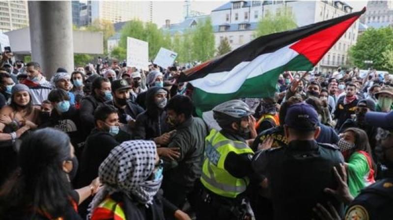 ”واشنطن بوست” تسلط الضوء على المظاهرات الحاشدة في أمريكا تأييدا للشعب الفلسطيني