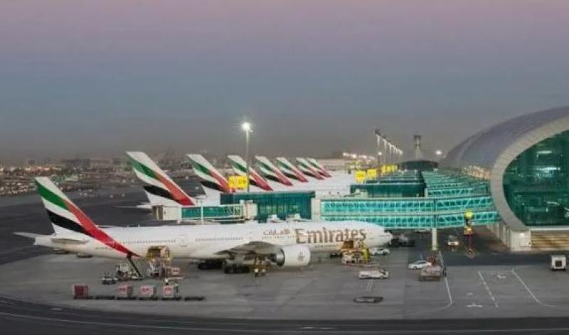إلغاء 40 رحلة جوية من الإمارات إلى باكستان بسبب حالة الطقس