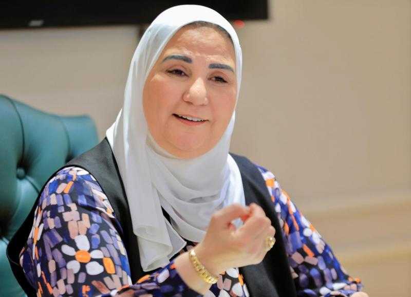 وزيرة التضامن: 1000 طن لحوم وبونات لـ20 ألف أسرة من مستفيدي برامج الدعم النقدى خلال رمضان