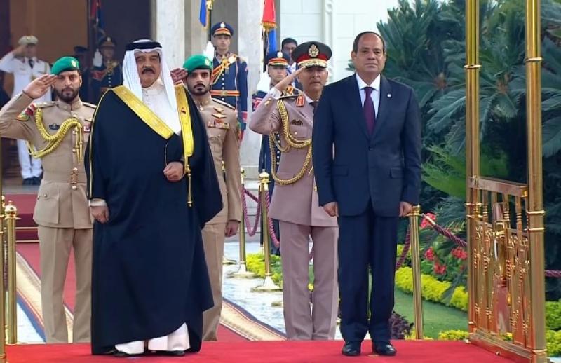 خط أحمر