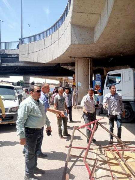 محافظ أسيوط يعلن انطلاق حملات مكبرة لازالة الاشغالات والمرافق بالمراكز والأحياء