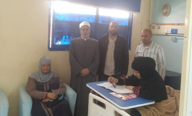 عقد لجنة امتحان خاصة لطالبة بالصف الثاني الإعدادي الأزهري بمستشفى مطروح العام