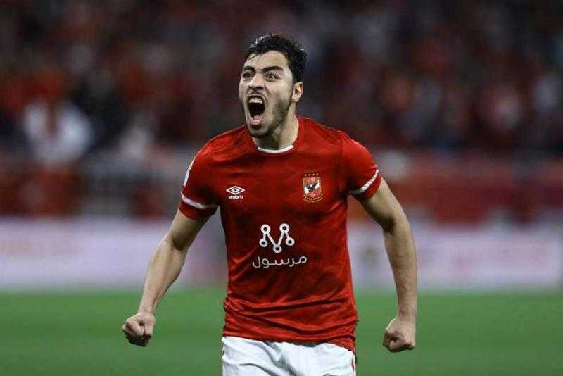 فحص أكرم توفيق وكوكا لتحديد مصيرهما من مباراة الأهلي ومازيمبي