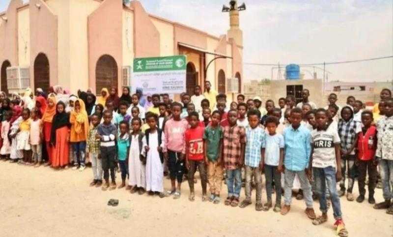 مركز الملك سلمان للإغاثة ينفذ مشروع رعاية الأيتام في الولايات الشرقية بالسودان وفي محافظة المهرة باليمن