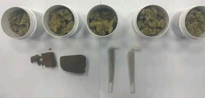 جمارك مطار الغردقة الدولي تحبط محاولة تهريب كمية من مخدري الحشيش والماريجوانا