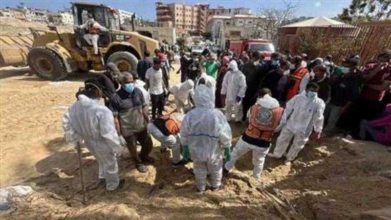 الأمم المتحدة تدعو لإجراء تحقيق بشأن مقابر جماعية في محيط مستشفيين بغزة داهمهما الاحتلال