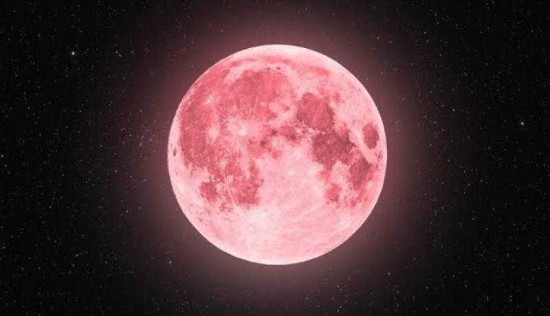 القمر الزهري ينير السماء .. ومعهد الفلك الفرصة مناسبة لرؤية التضاريس والفوهات البركانية