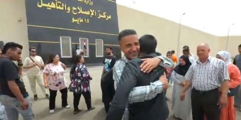 خط أحمر