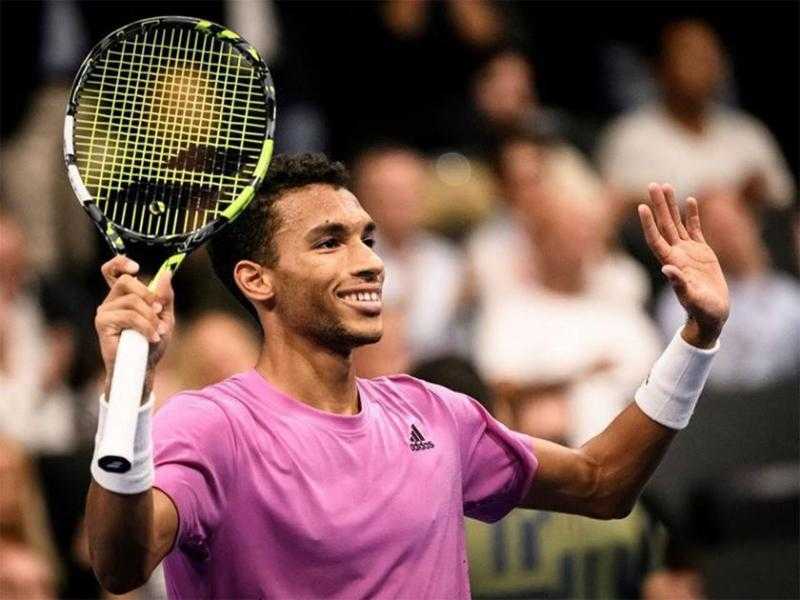 الكندي إلياسيم يتأهل للدور الثاني من بطولة مدريد للتنس