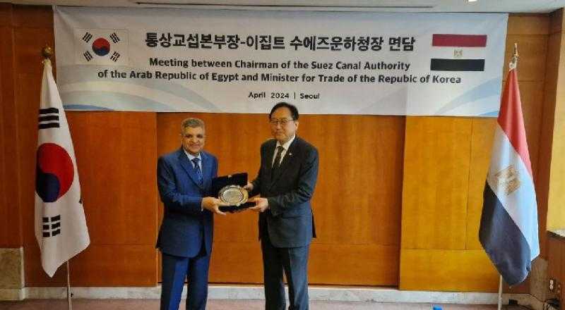 رئيس هيئة قناة السويس: تعاون مرتقب مع كوريا الجنوبية لبناء وحدات بحرية معاونة صديقة للبيئة