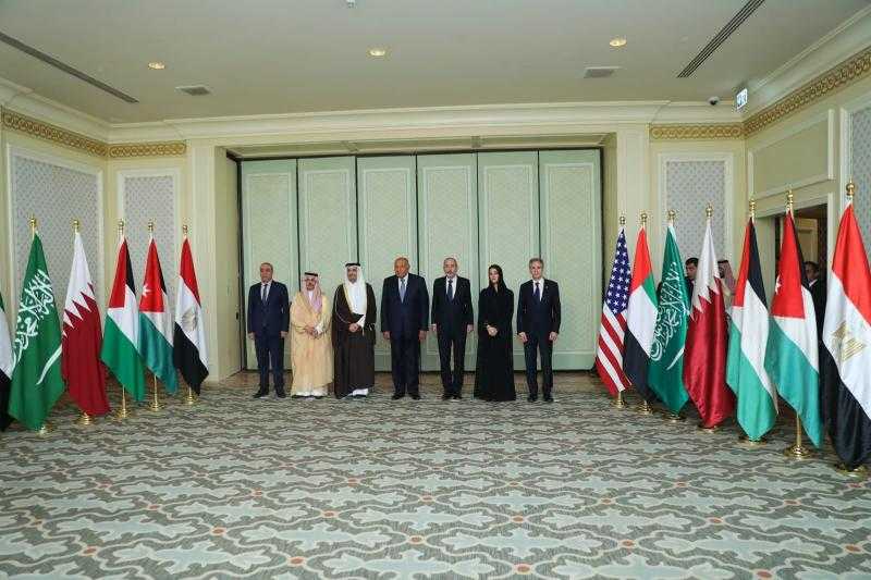 وزير الخارجية الأمريكي يجتمع مع المجموعة العربية السداسية لبحث جهود وقف الحرب بغزة اليوم