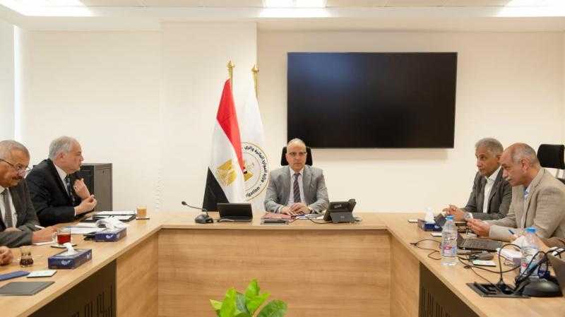 وزير الري: ”مشروع تعزيز التكيف” أحد المشروعات الرائدة على مستوى العالم.. وكبار المسئولين يحرصون على زيارته